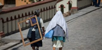 Igualdad sustantiva, removería obstáculos para mujeres: diputada. Feministas reviran.