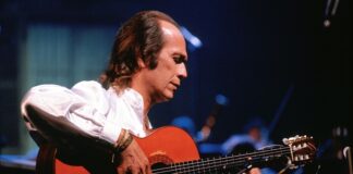 Paco de Lucía visto con la mirada de Paco Manzano.