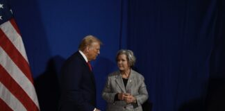 Donald Trump designa a Susie Wiles como jefa de gabinete de la Casa Blanca.