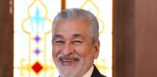 “NO SOY POLÍTICO, PERO…”