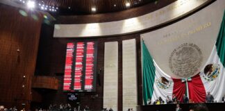 Prohíben en la Constitución el fentanilo ilícito y vapeadores.