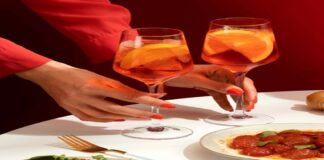 Recomiendan moderar ingesta de alimentos esta noche vieja para evitar complicaciones de salud