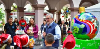 Recibe Alberto Islas a Ramas infantil y juvenil.