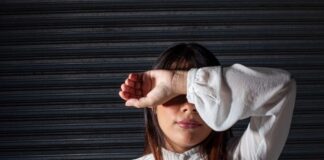 Mujeres y niñas migrantes encuentran mayores riesgos de exposición a violencia de género: ACNUR