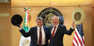 El diputado Ricardo Monreal se reunió con el embajador de Estados Unidos en México, Kenneth Lee Salazar.