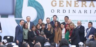 Participa Rocío nahle en Informe de Labores y Programa de Actividades IMSS