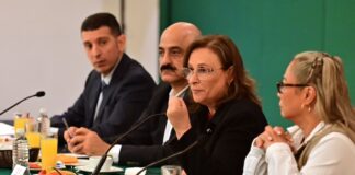 Gobernadora Rocío Nahle atiende a familiares de personas desaparecidas #Veracruz