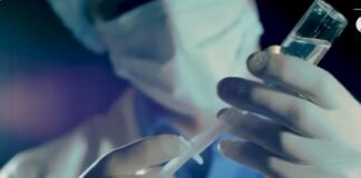 En duda que Gobierno de Rusia haya desarrollado una vacuna contra el cáncer para 2025. .