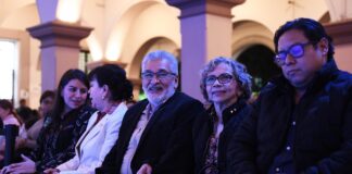 Asiste Alberto Islas a presentación de El Cascanueces .