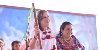 Rocío Nahle pone en marcha el programa Siembra de semillas de maíz en sur de #Veracruz