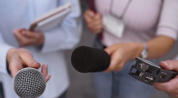 La democracia sale cara sin mujeres en los medios