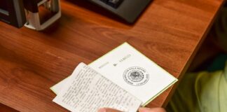 Convoca Ayuntamiento a tramitar Cartilla del Servicio Militar.