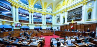 Congreso peruano en la mira, acusan presunta red sexual a cambio de votos.