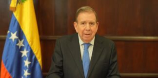 “Maduro se autocorona dictador”. No lo acompaña el pueblo solo dictadores: Edmundo González