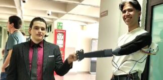 Egresado de la UAG diseña innovador brazo robótico.