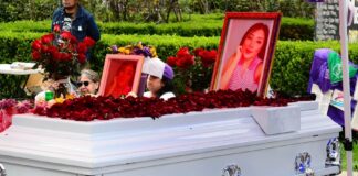 Reciben con honores los restos de Monserrat en la Glorieta de las Mujeres que Luchan.