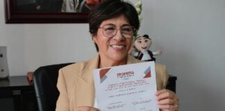 Se registra Rosa M. Hernández Espejo por alcaldía de Veracruz Puerto.