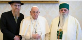 Papa Francisco sufre lesión en el brazo tras caída en su residencia.