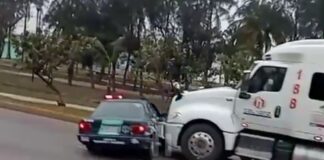 Se viraliza embestida de tráiler a Patrulla
