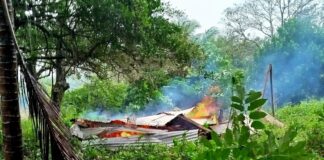 Conflicto ejidal causa balaceras y quema de viviendas en Catemaco #Veracruz