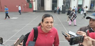 Integrantes de la CNTE se plantan frente a Palacio de Gobierno en contra de la Ley del ISSSTE,