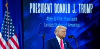 Trump muestra su insatisfacción con México y Canadá.