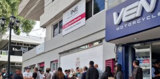 Largas filas para renovar credencial de elector ante vencimiento de plazo