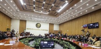 INE pide restituir proceso contra consejero del OPLE Veracruz con perspectiva de género.