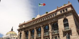Banxico recorta 50 puntos las tasas de interés