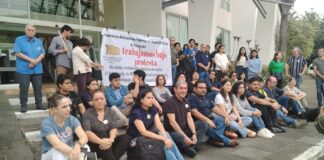 Docentes del Instituto Superior de Música de Veracruz protestaron por retención de pagos.