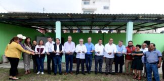 Entrega Alberto Islas equipamiento a cafeticultores.