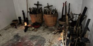 Encuentran altar con cráneos en casa de excolaborador santero de Cuauhtémoc Blanco.