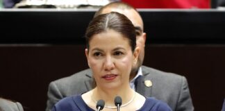 Impulsan reformas para evitar que al momento del parto se obligue a las mujeres a firmar el “consentimiento informado”