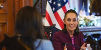 Recibe presidenta de México a la secretaria de Seguridad Nacional de los Estados Unidos