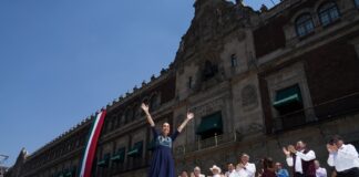 “Juntas y juntos somos más, hacemos más y llegamos más lejos”: Claudia Sheinbaum en el Zócalo