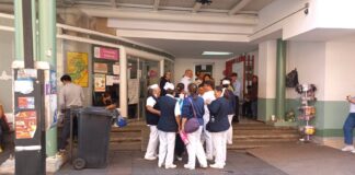 Enfemeras del Hospital Regional “Dr. Luis F. Nachón”, protestan por designación de jefa de enfermeras.