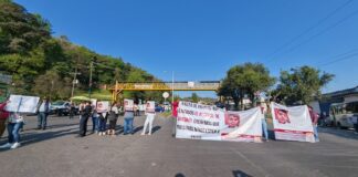 Familiares y vecinos del niño Antonio Reyes demandan con bloqueos su aparición con vida #Banderilla #Veracruz