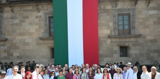 Destaca Gobernadora liderazgo de la presidenta Sheinbaum tras asamblea en el Zócalo.