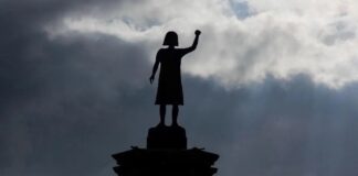 Denuncian desmantelamiento de la Glorieta de las Mujeres que Luchan.