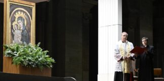 Papa Francisco emite mensaje de voz para agradecer las oraciones por su salud.