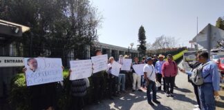 Protestaron en el congreso contra alcalde de Misantla.