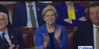 Donald Trump agrede a una Senadora.