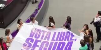 #Video: Con Manta “Vota libre, segura y sin miedo” convocan a diputadas morenistas en caso Cuauhtemoc