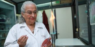 Ante casos de tosferina, especialista recomienda a madres y padres de familia atención total a los síntomas en niñas y niños