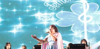 Son jarocho, banda femenil y fusión latina, celebran la identidad en Cumbre Tajín