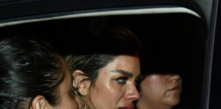 Liberan a Aleska Génesis tras ser detenida al salir del Reality de Telemundo.