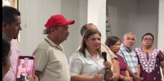 Elvia Merlín Castro declina a candidatura de la Presidencia municipal de Cosoleacaque.