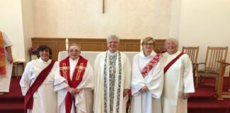 ¿Por qué las mujeres no pueden ser sacerdotas?: Una mirada a la vocación prohibida y criminalizada. La Obispa Mary Eileen Collingwood, ARCWP, ha ordenado cuatro mujeres en Brecksville, Ohio