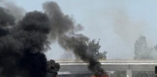 Reportan narcobloqueos en Michoacán, Jalisco y Guanajuato.