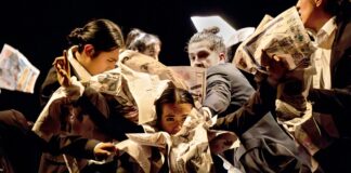 Mediante la danza se aborda la violencia contra la libertad de expresión.